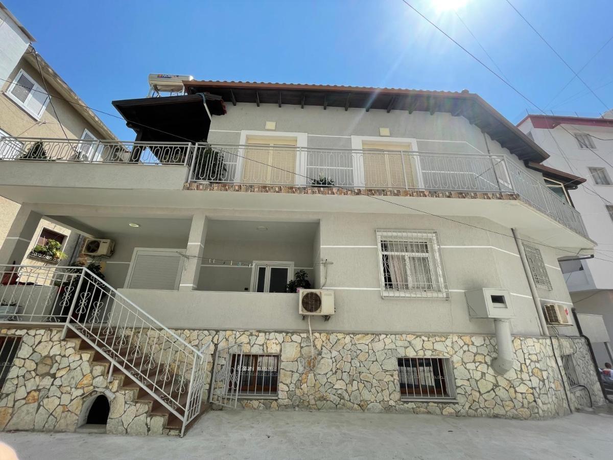 Large Apartment Vlorë Екстериор снимка