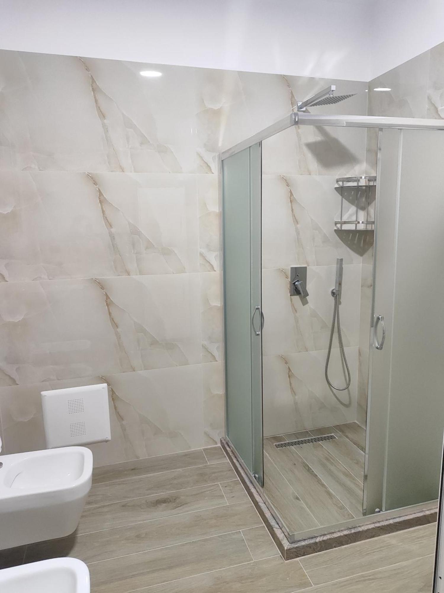 Large Apartment Vlorë Екстериор снимка