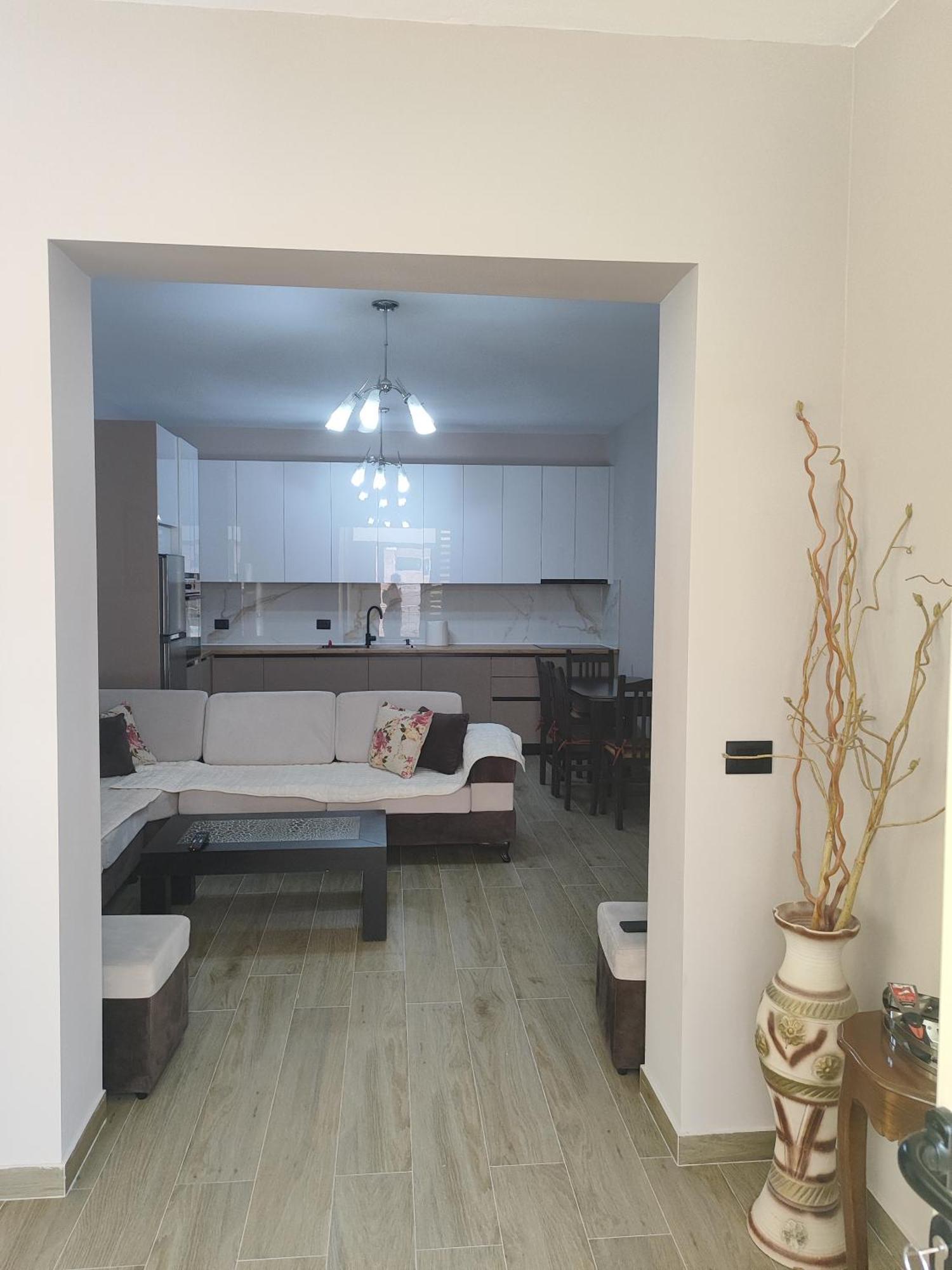 Large Apartment Vlorë Екстериор снимка